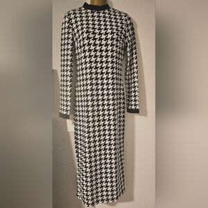 Houndstooth black and white long sleeve maxi dress